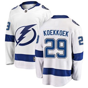 Herren Tampa Bay Lightning Eishockey Trikot Slater Koekkoek #29 Breakaway Weiß Fanatics Branded Auswärts